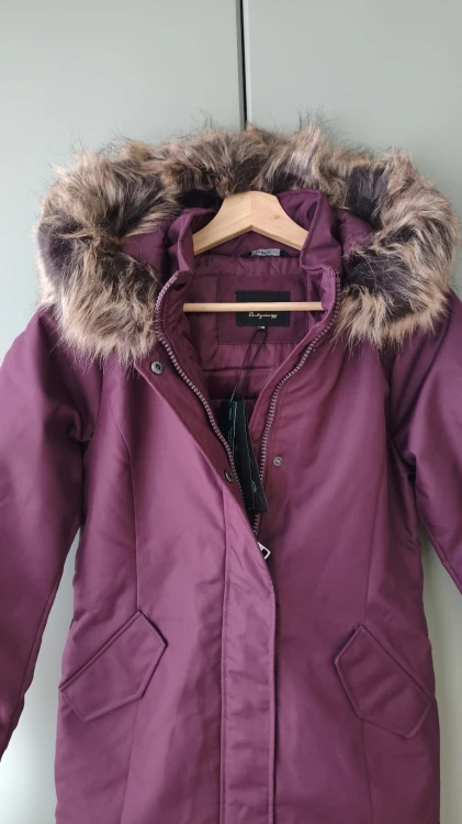 Only-parkas för dam med luva – vadderad vinterjacka för dam med päls – bild 8