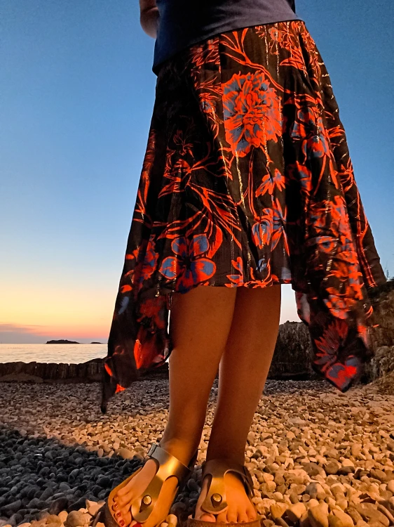 Desigual-hame viskoosista, kukkakuvioinen – kuva 4