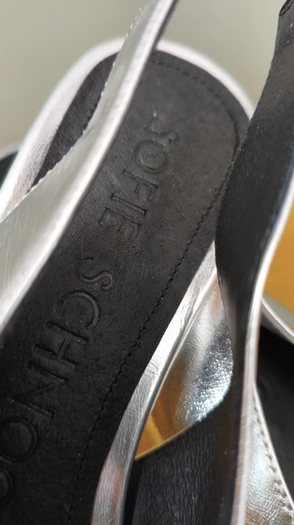 Hopeanväriset naisten Sofie Schnoor -nahkaballerinat – tyylikkäät terävä­kärkiset slingback-kengät – kuva 7
