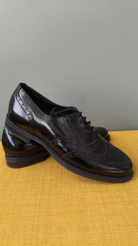 Sofie Schnoor naisten nahkakengät – tyylikkäät nahkaiset oxford-brogue-kengät – kuva 2