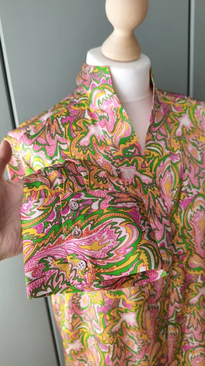 Dea Kudibalin kuvioitu silkkimekko – tyylikäs naisten mekko silkistä – kuva 8