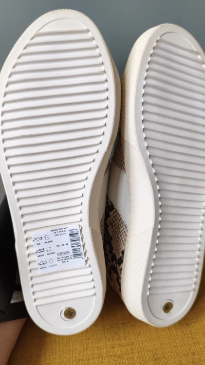 Sneakers i läder för dam Stefanel – skor i äkta läder med ormskinnsmönster – bild 8