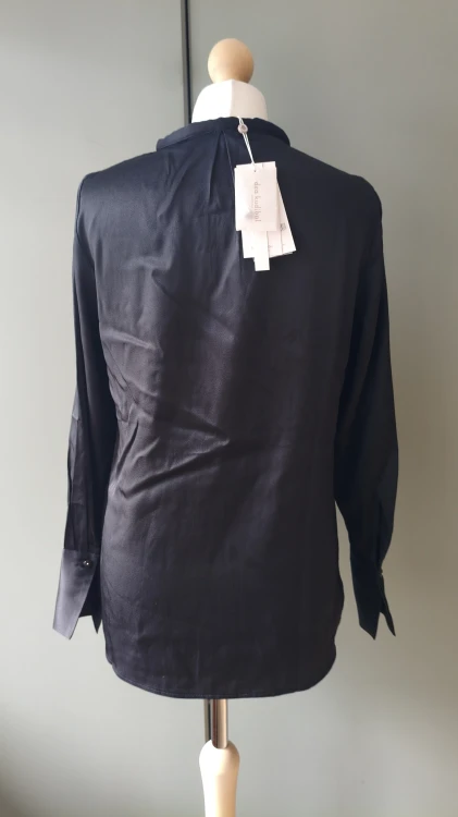 Sidenblus Dea Kudibal i Mulberry Silk – elegant premiumblus – bild 7