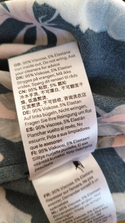 Kudibal Dea viskoosipusero – tyylikäs premium-naistenpusero – kuva 9