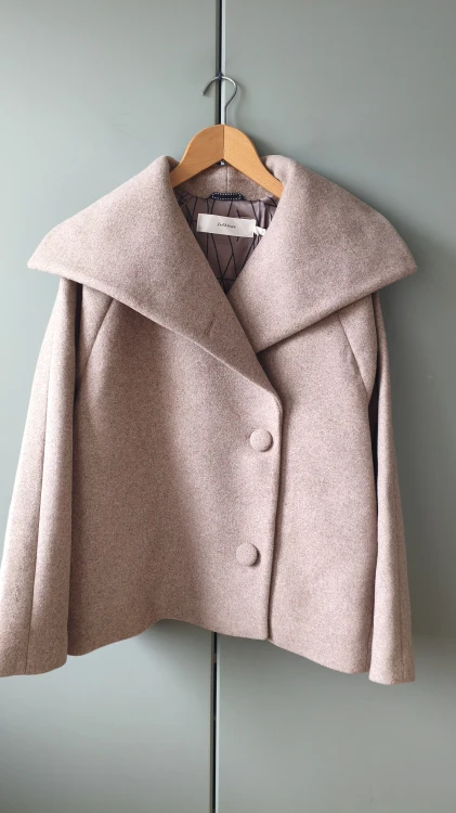 InWear villakangastakki – elegantti premium-naistentakki – kuva 4