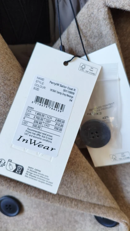 InWear-villakangastakki – tyylikäs kaksirivinen naisten takki – kuva 2