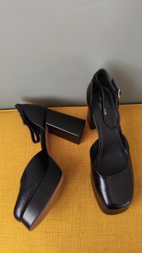 Skindpumps fra Shoe The Bear med plateau – elegante damesko – billede 2