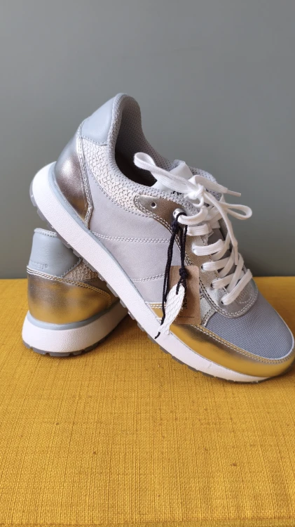 Sneakersy WODEN ze skórą – damskie buty sportowe premium