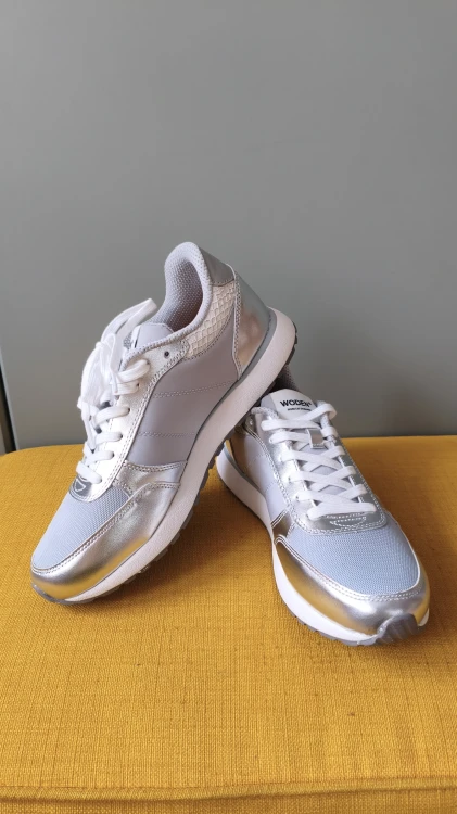 Sneakersy WODEN ze skórą – damskie buty sportowe premium – zdjęcie 4