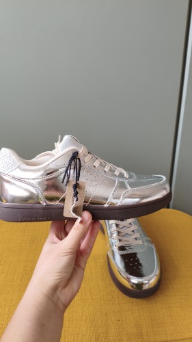 Sneakers i læder fra Woden – damesko i ægte læder