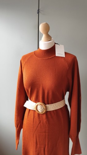InWear – dzianinowa sukienka z wiskozy z golfem, elegancka sukienka swetrowa damska – zdjęcie 2