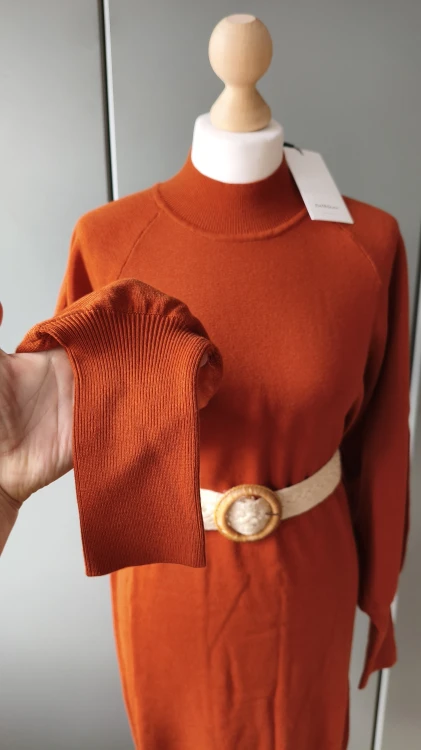 InWear – dzianinowa sukienka z wiskozy z golfem, elegancka sukienka swetrowa damska – zdjęcie 3