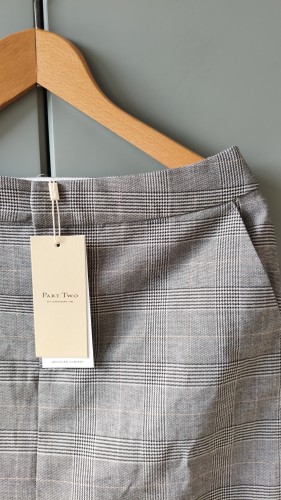 Part Two – tyylikäs ruudullinen minihame, klassinen hame – kuva 2