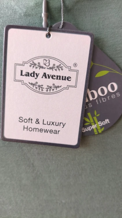 Lady Avenue – zielona koszula nocna damska z koronką, miękka nocna koszula z długim rękawem – zdjęcie 8