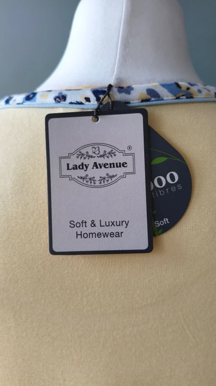 Lady Avenue – żółta koszula nocna damska z krótkim rękawem, wygodna koszula do spania – zdjęcie 9