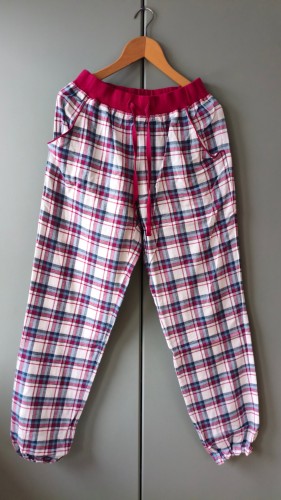 Lady Avenue – pyjamas i bomull för dam, mjukt tvådelat sovset med långa ärmar – bild 2
