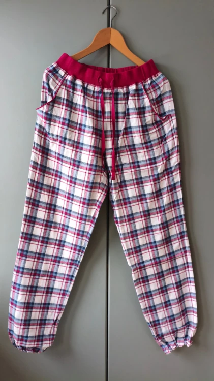 Lady Avenue – pyjamas i bomull för dam, mjukt tvådelat sovset med långa ärmar – bild 2