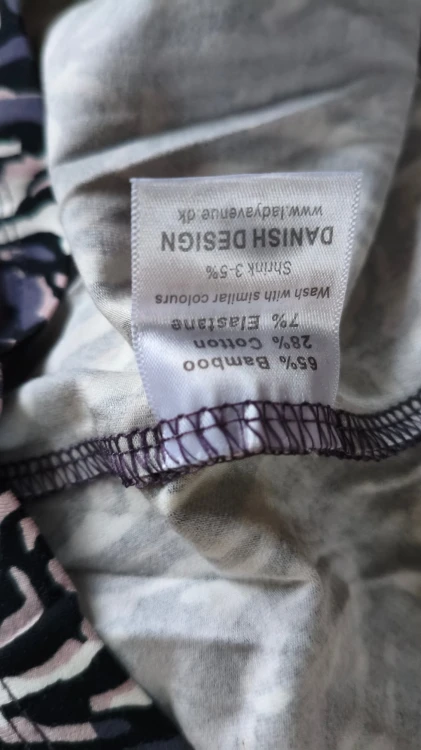 Lady Avenue – miękka piżama damska z wiskozy bambusowej, wygodny komplet do spania i odpoczynku – zdjęcie 10