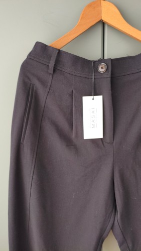 Masai – elegante damebukser med høj talje, klassiske bukser med læg – billede 2