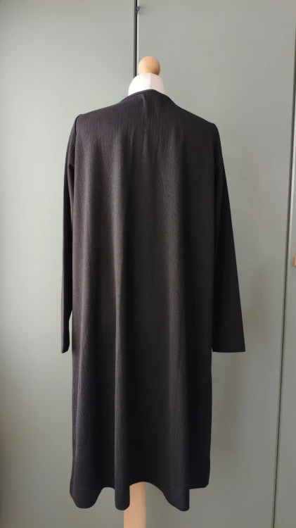 Masai – elegancka sukienka damska z długim rękawem, wygodna sukienka premium – zdjęcie 4