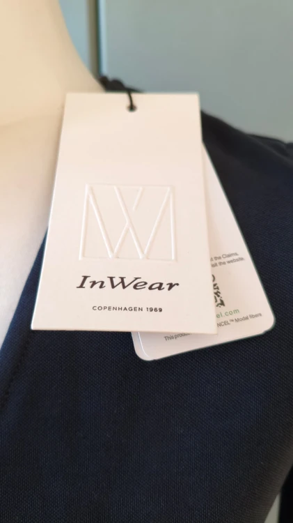 InWear – elegancka sukienka damska kopertowa z wiązaniem, sukienka premium duńskiej marki – zdjęcie 13