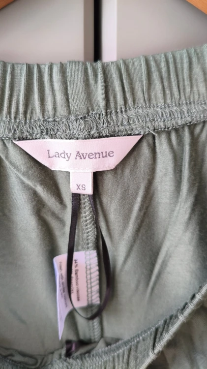 Lady Avenue – mjuk dampyjamas i bambusviskos, set för sömn och avkoppling – bild 7