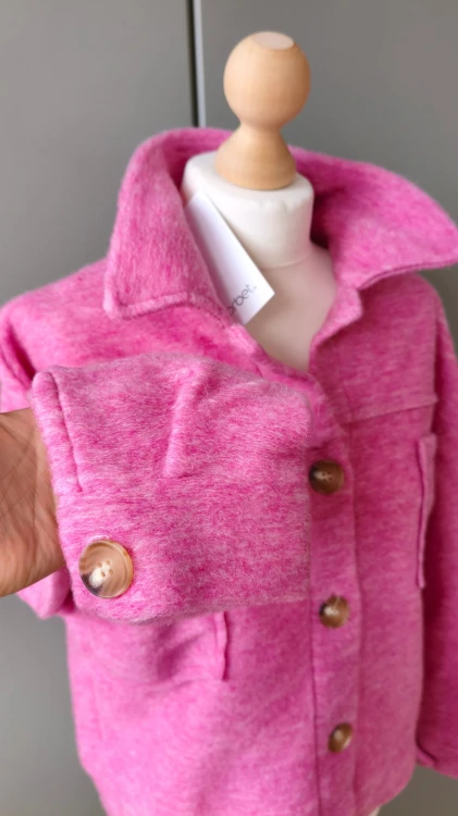 Sorbet – kurtka koszulowa damska oversize z wełną, ciepła kurtka damska z kieszeniami – zdjęcie 4