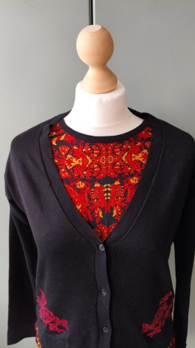 Desigual – elegant dame cardigan med 2-i-1 effekt, trøje med knapper – billede 2