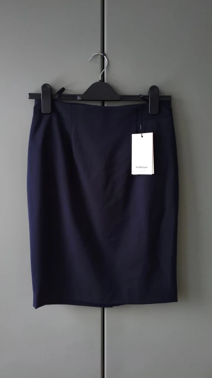 InWear – elegant damenederdel i blyantmodel med uld, klassisk premium kontornederdel