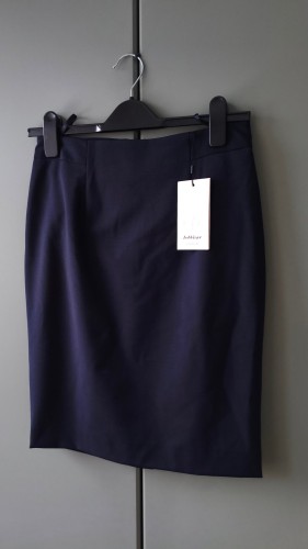 InWear – elegant dampennkjol i ull, klassisk premiumkjol för kontoret – bild 2