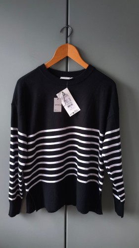 Kaffe – klasyczny sweter damski w paski, wygodny pulower damski premium