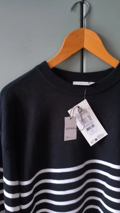 Kaffe – klasyczny sweter damski w paski, wygodny pulower damski premium – zdjęcie 2