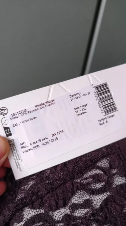 Kaffe – koronkowa bluzka damska z krótkim rękawem, elegancka bluzka koronkowa premium – zdjęcie 5