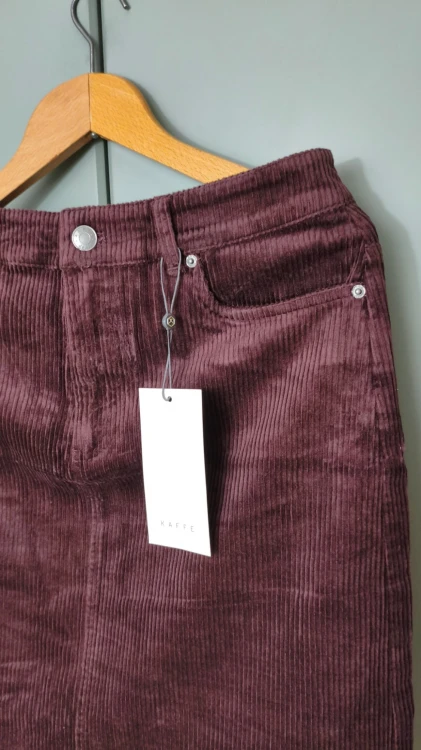 Kaffe – bomuldsnederdel til kvinder i corduroy med lommer, behagelig premium-nederdel – billede 2