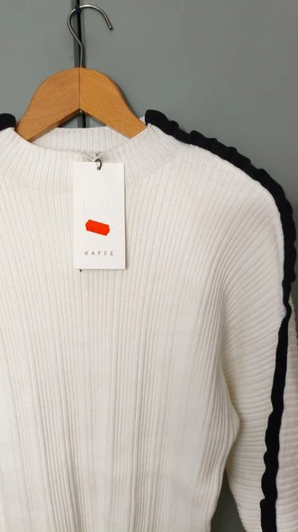 Kaffe – damestrøje med flæser, elegant bluse med lange ærmer i premiumkvalitet – billede 5